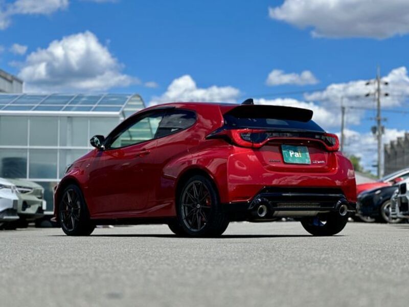 GR YARIS