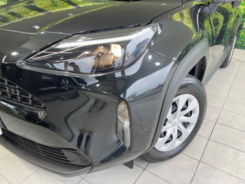 YARIS CROSS