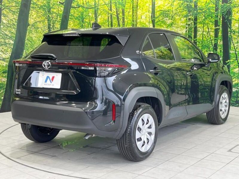 YARIS CROSS