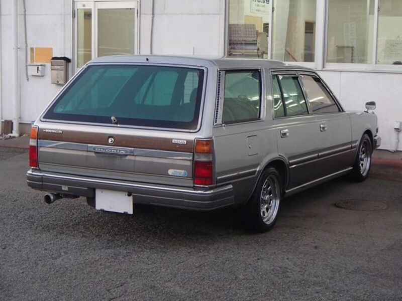 GLORIA WAGON