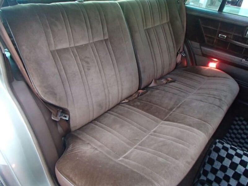 GLORIA WAGON