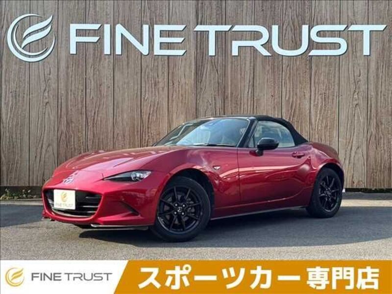 ROADSTER-0