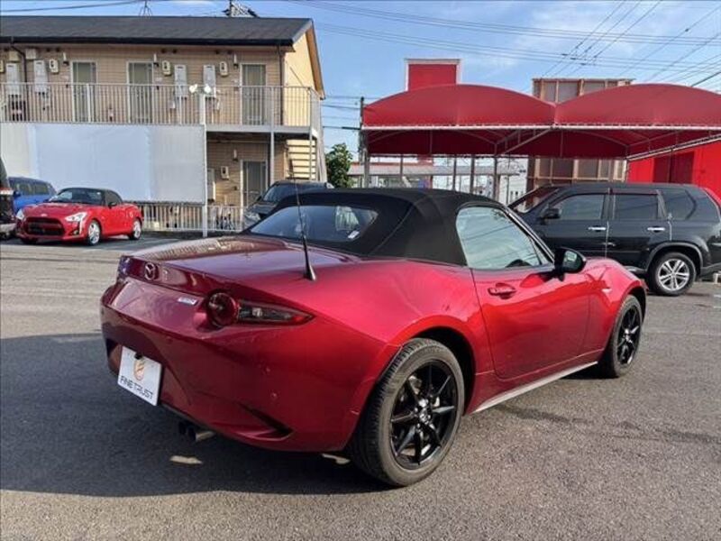 ROADSTER