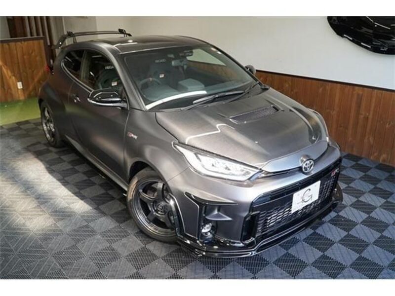 GR YARIS