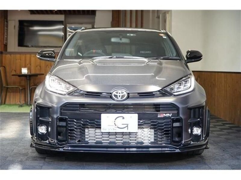 GR YARIS