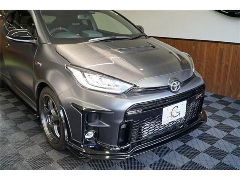 GR YARIS