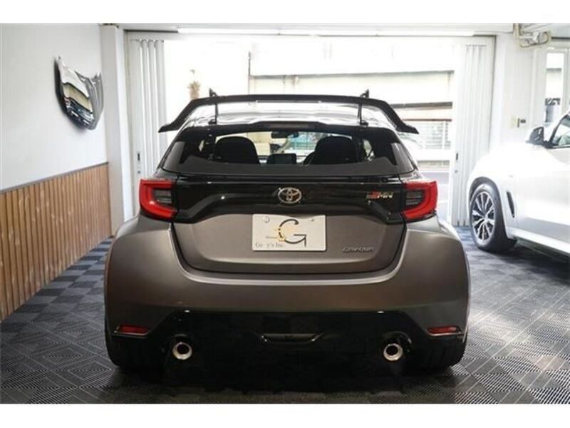 GR YARIS