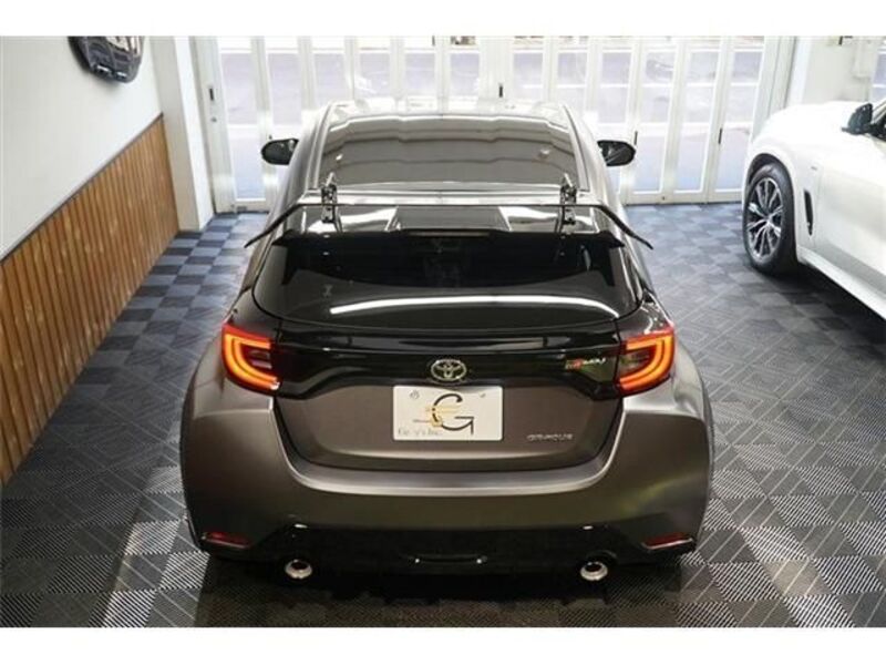 GR YARIS