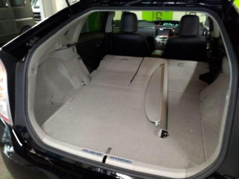 PRIUS PHV