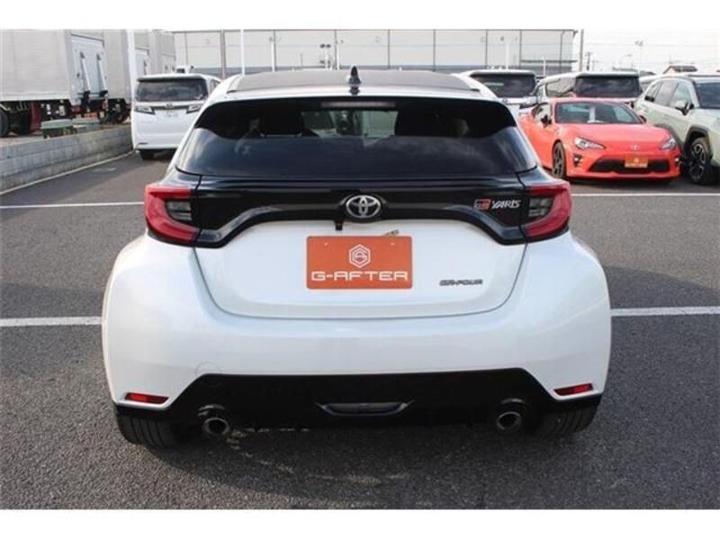 GR YARIS