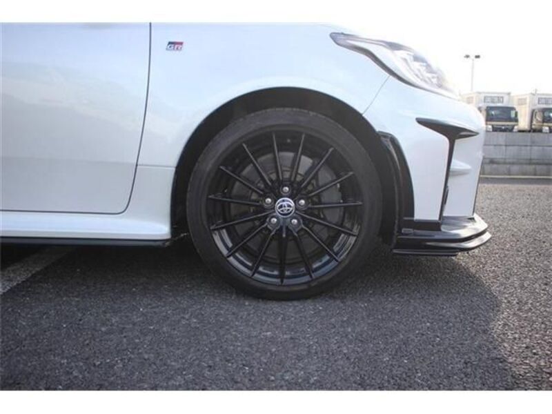 GR YARIS