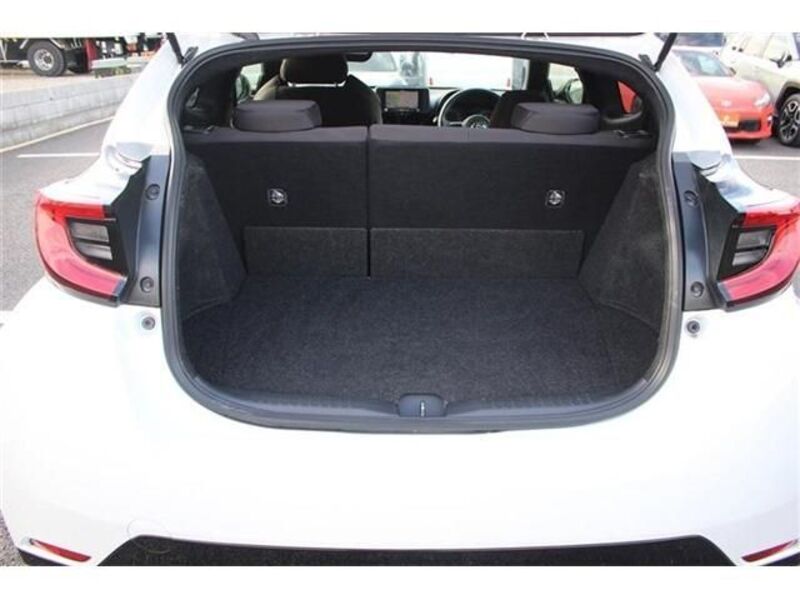 GR YARIS