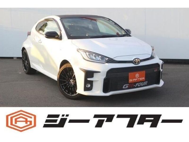 GR YARIS-0