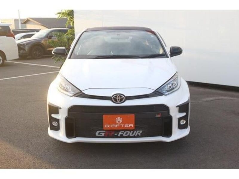 GR YARIS