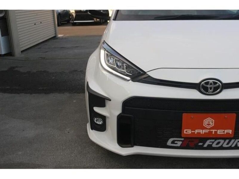 GR YARIS