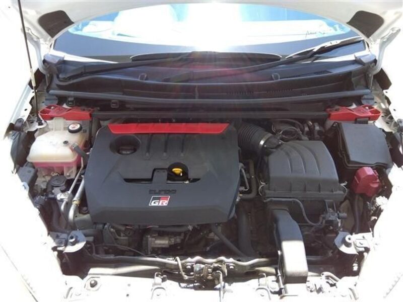 GR YARIS