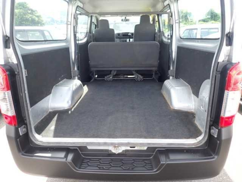 CARAVAN VAN