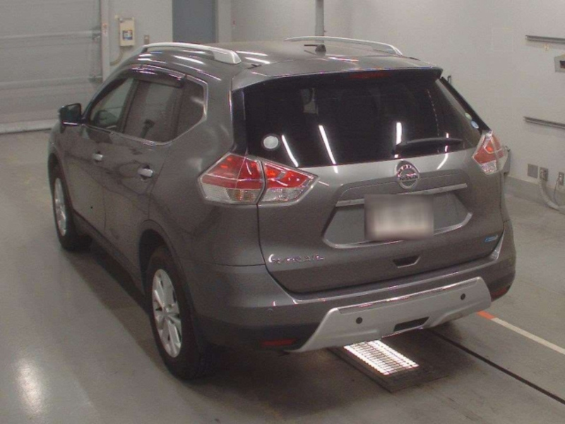 X-TRAIL