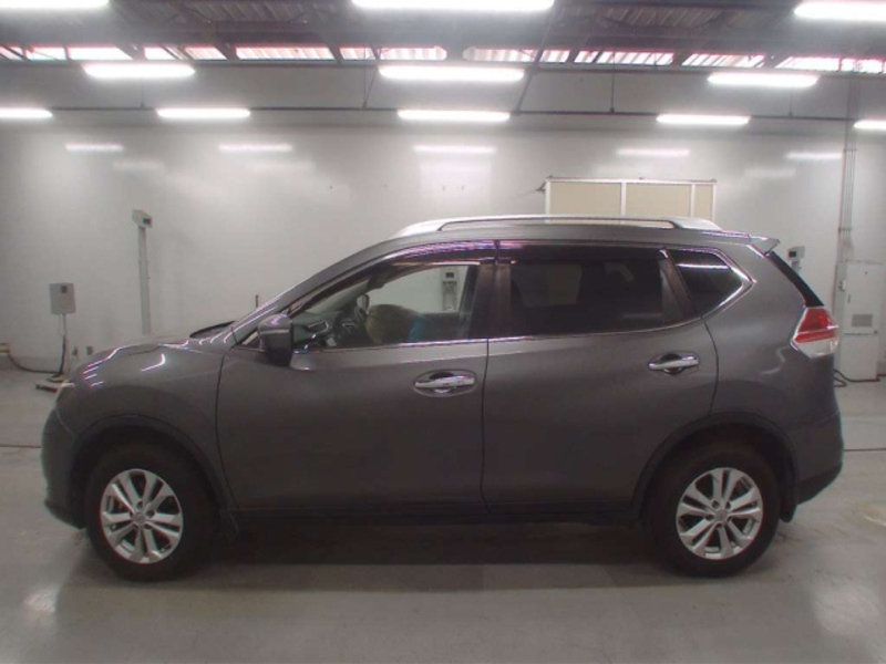 X-TRAIL