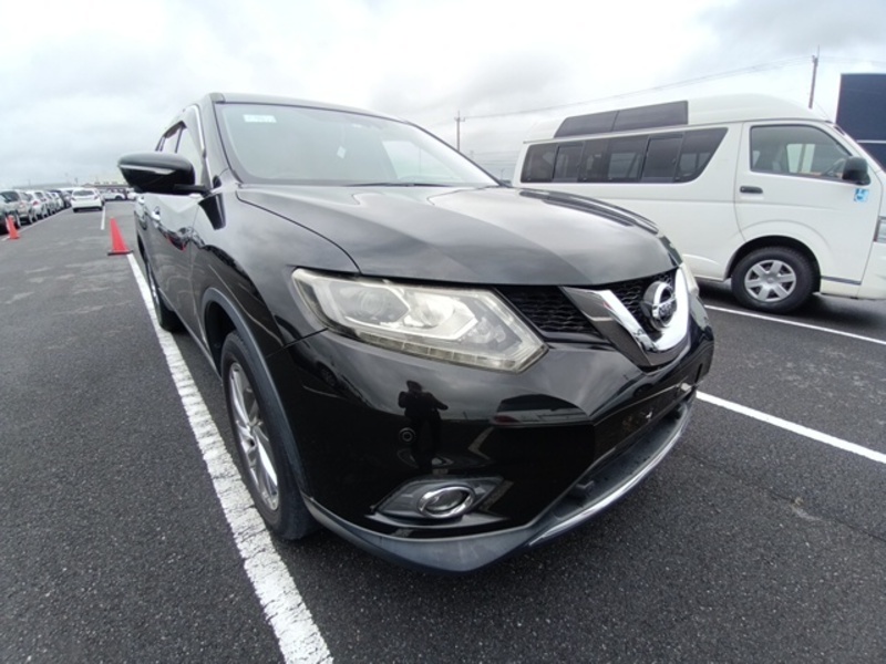 X-TRAIL