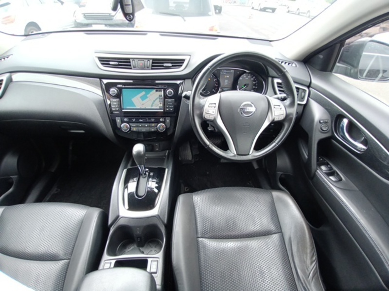 X-TRAIL