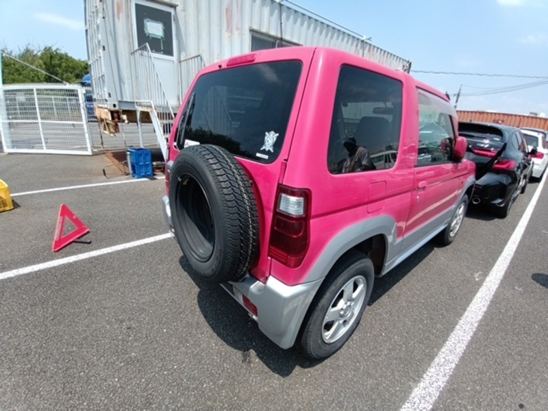 PAJERO MINI