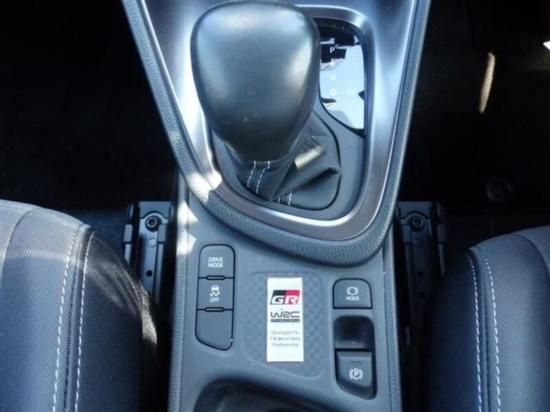 GR YARIS