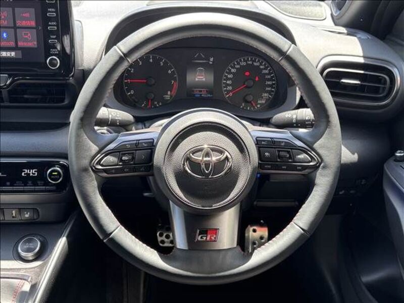 GR YARIS