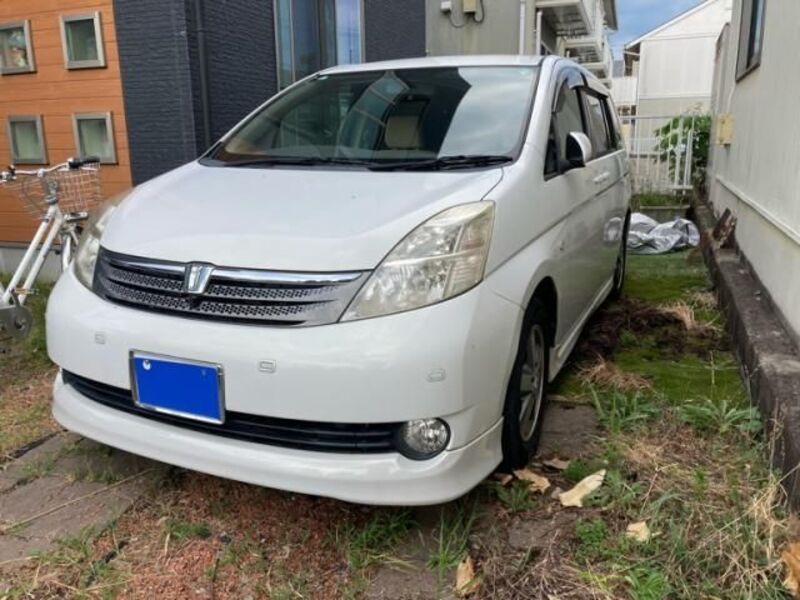 TOYOTA ISIS