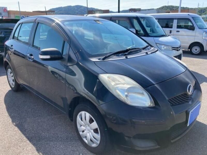 TOYOTA VITZ
