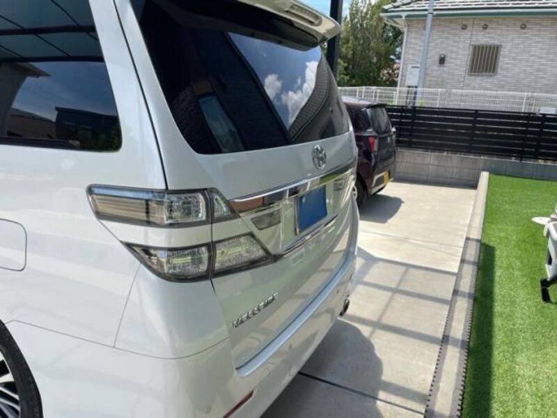 VELLFIRE