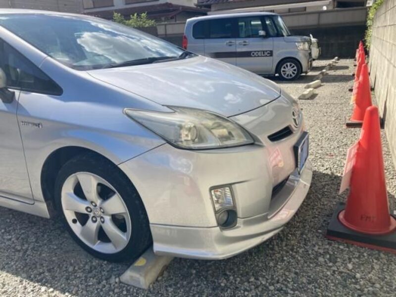 PRIUS-0