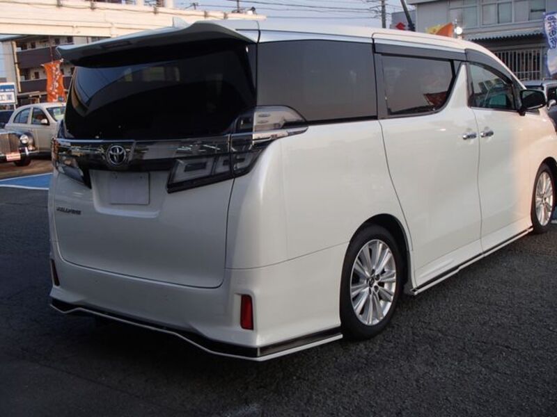 VELLFIRE