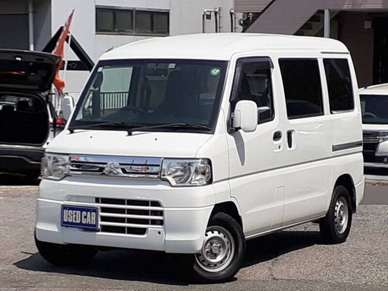 MITSUBISHI MINICAB VAN
