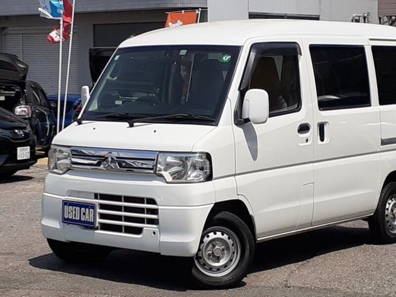 MINICAB VAN
