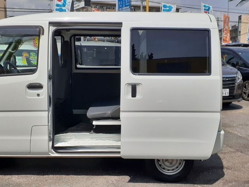 MINICAB VAN