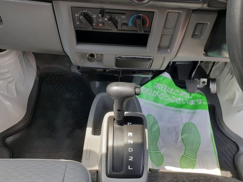 MINICAB VAN