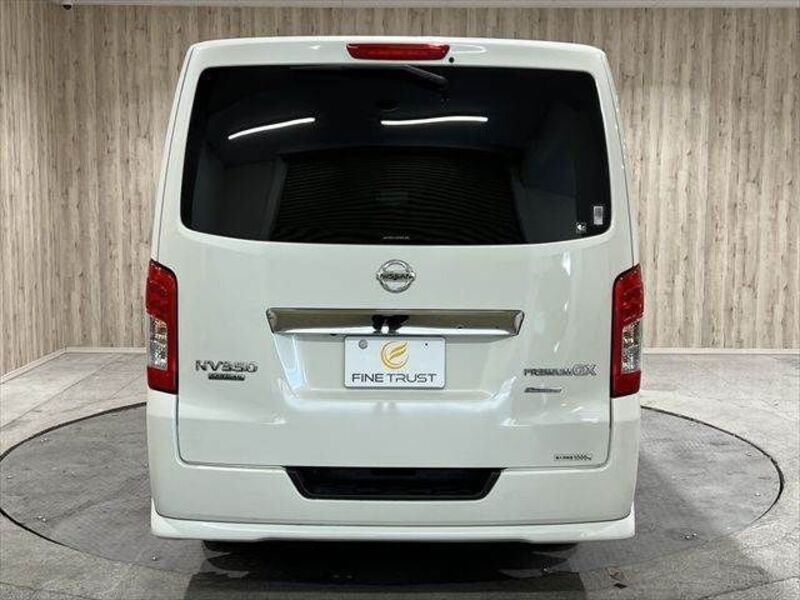 NV350 CARAVAN