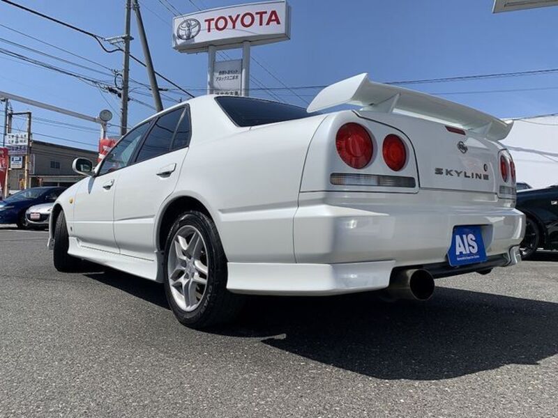 SKYLINE