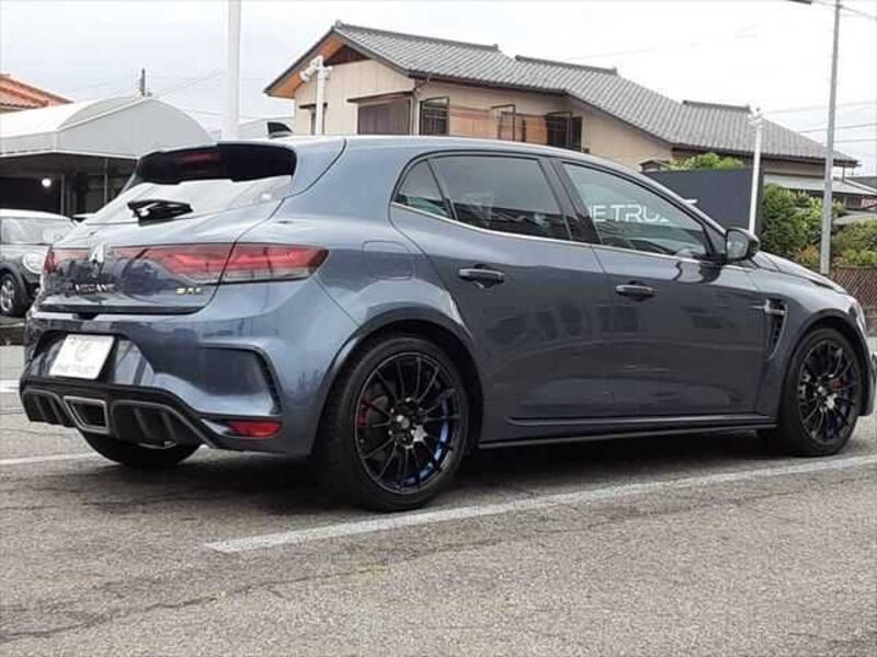 MEGANE
