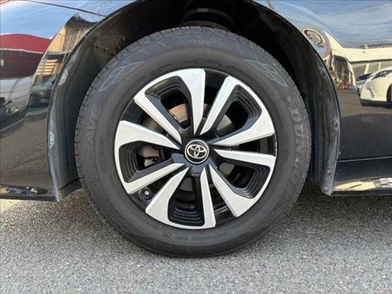 PRIUS PHV