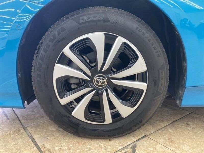 PRIUS PHV