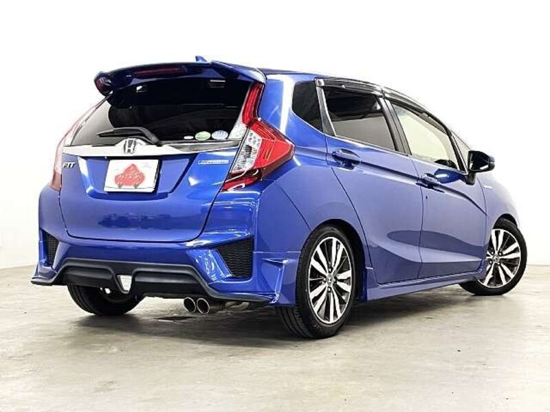 FIT HYBRID