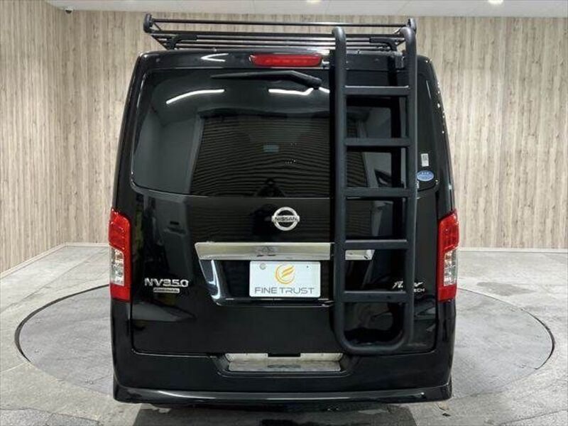 NV350 CARAVAN