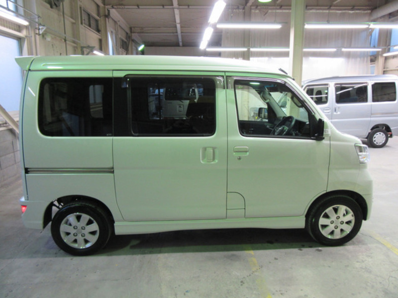 ATRAI WAGON