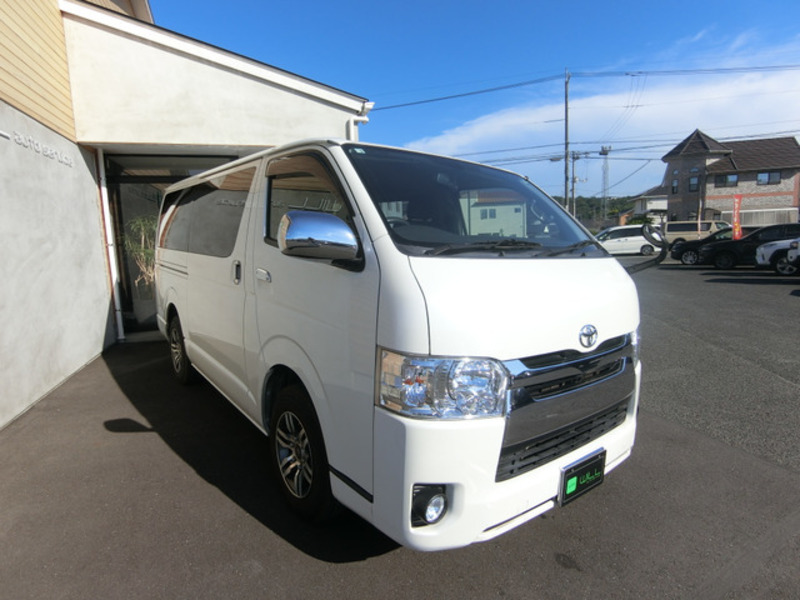 HIACE VAN
