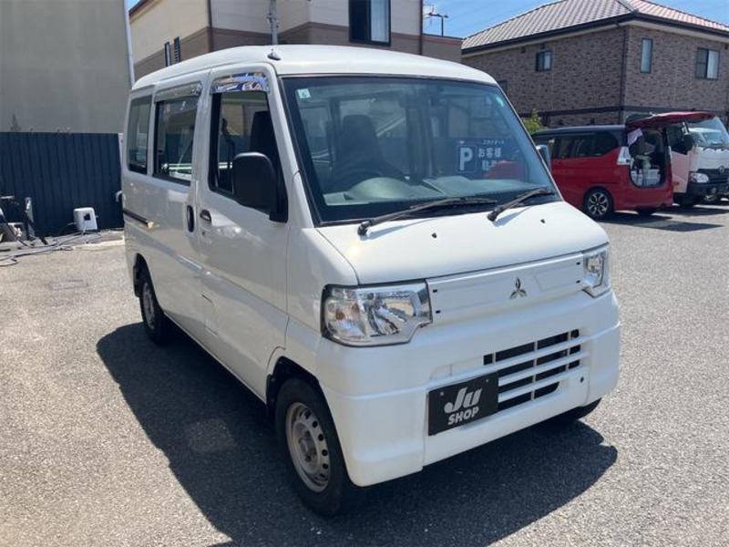 MINICAB VAN