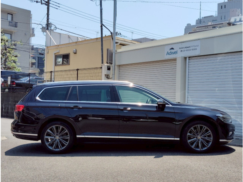 PASSAT VARIANT