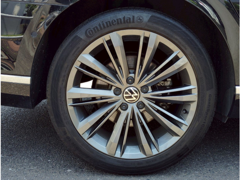 PASSAT VARIANT