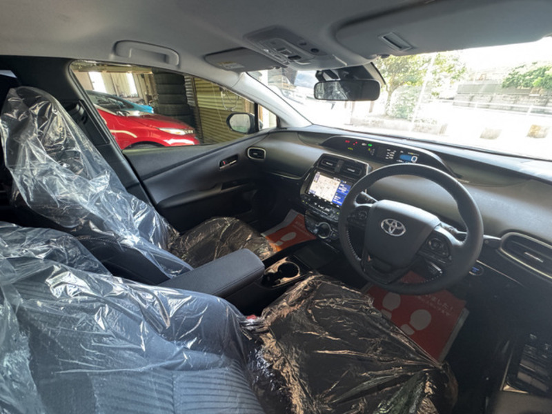PRIUS PHV